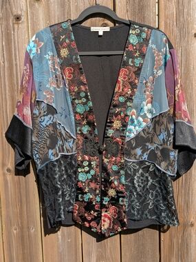 Eclectic Floral Kimono Top - Black & Multicolor
